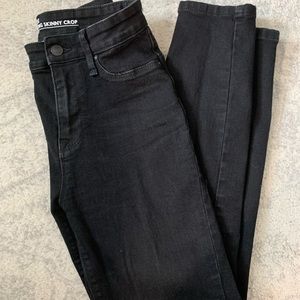 Black skinny jeans
